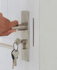 Fort Lauderdale Locksmiths Store Fort Lauderdale, FL 954-366-2124 - comm-02